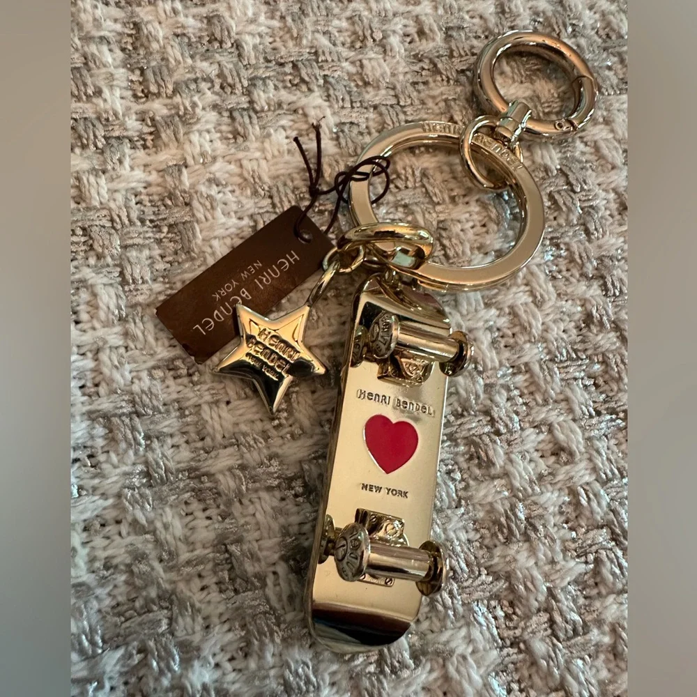 Incredibly HTF Henri Bendel Skateboard/Star Keychain Bag Charm NWT! Mint!